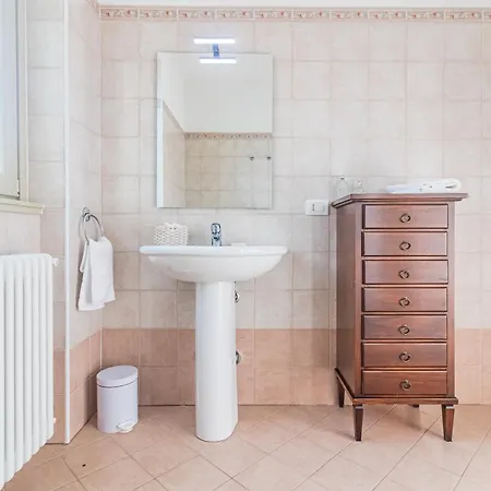 Sunny Varenna Apartment *