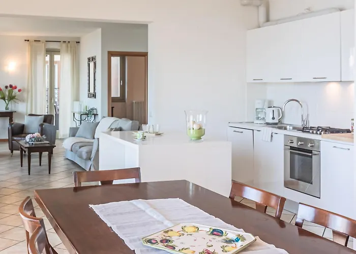 アパート Sunny Varenna *