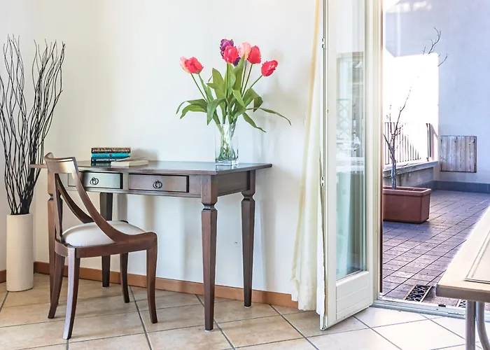 Sunny Varenna Lägenhet *